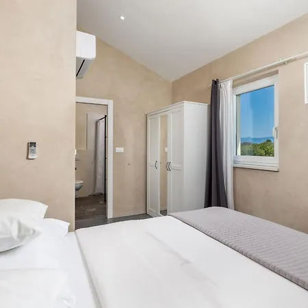 Nika By Interhome Holiday home Dobrinj